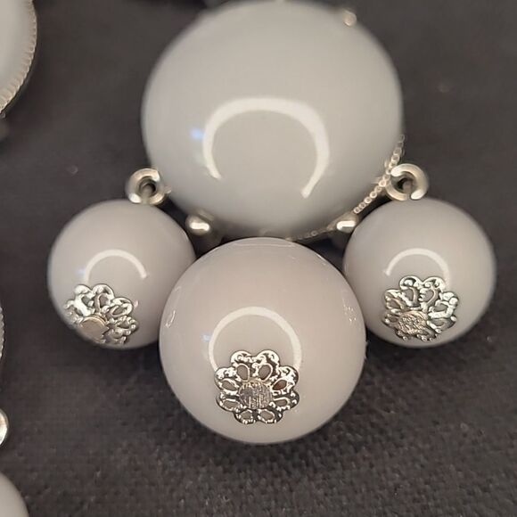 Gray and Silver Cascading Costume Jewelry - Picture 2 of 9